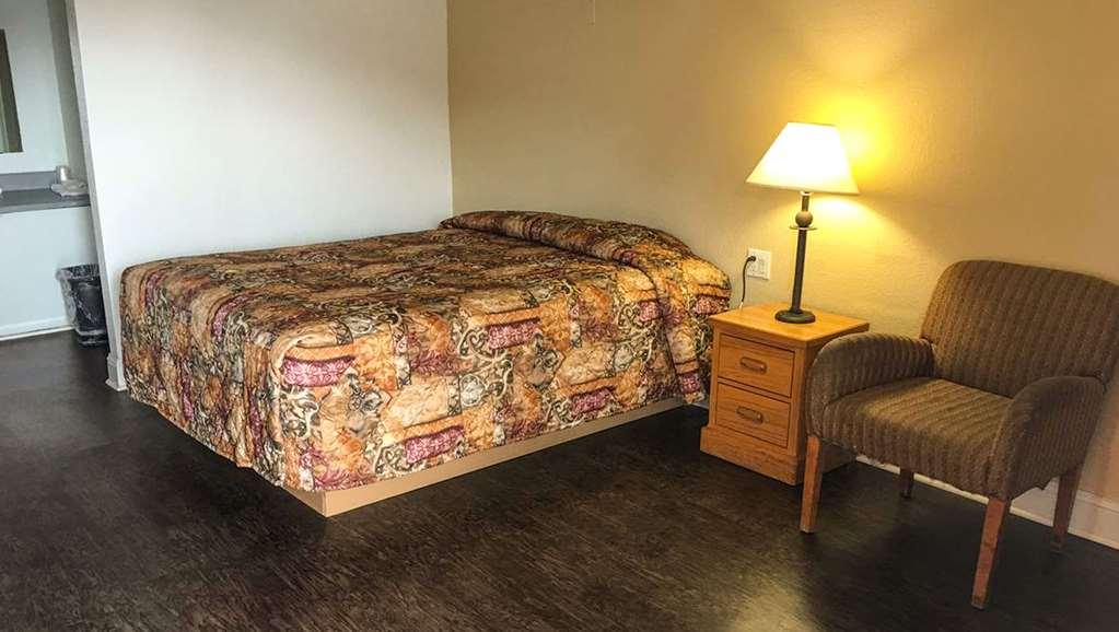 Thunderbird Motel Hillsboro Room photo
